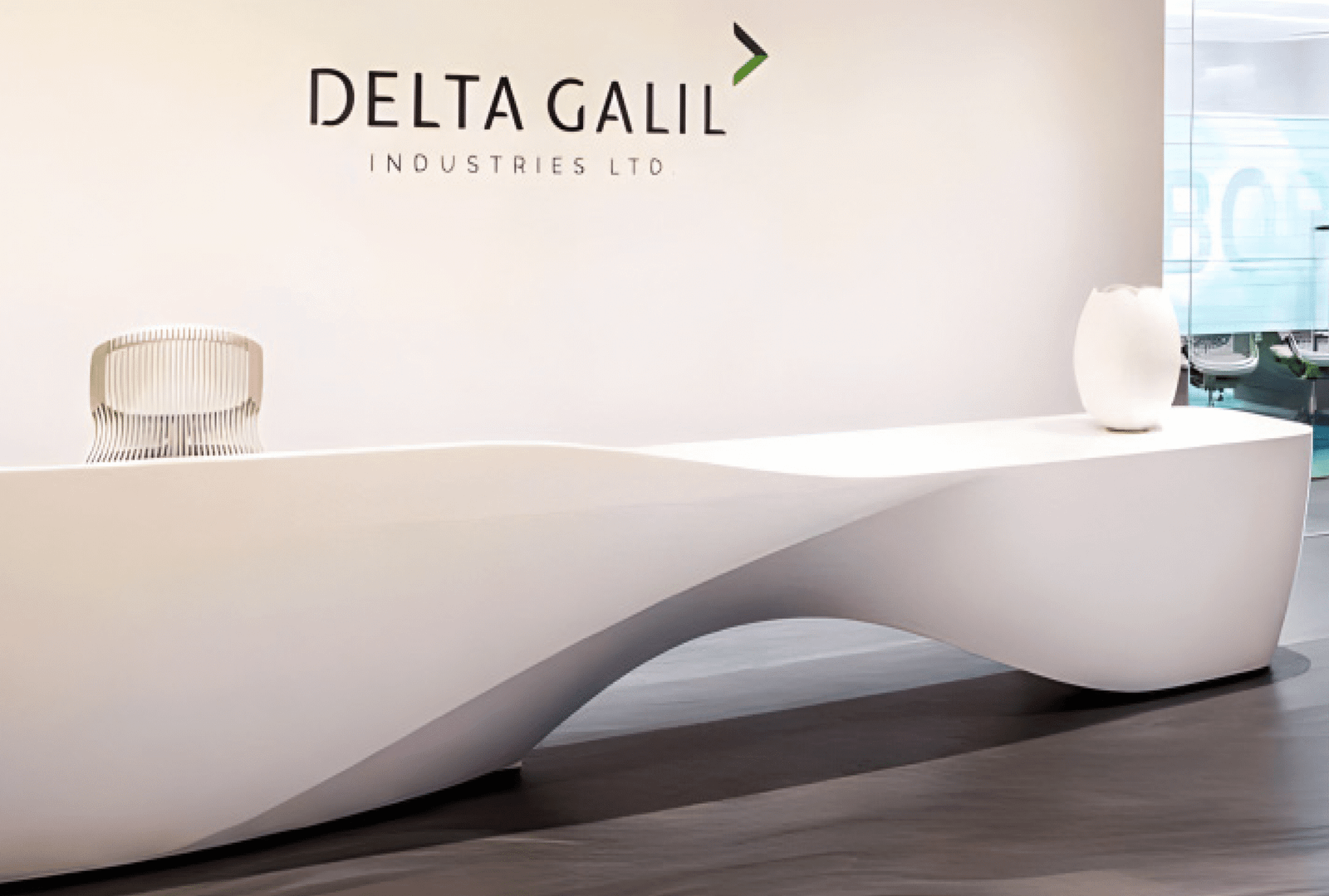 Reception desk starting from a size of 2 meters,