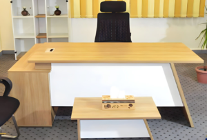 Executive desk with a distinctive design made of MDF wood and PVC veneer, supported by a side panel