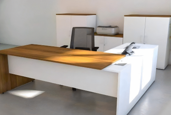 Executive desk with a distinctive design made of MDF wood and PVC veneer, supported by a side panel